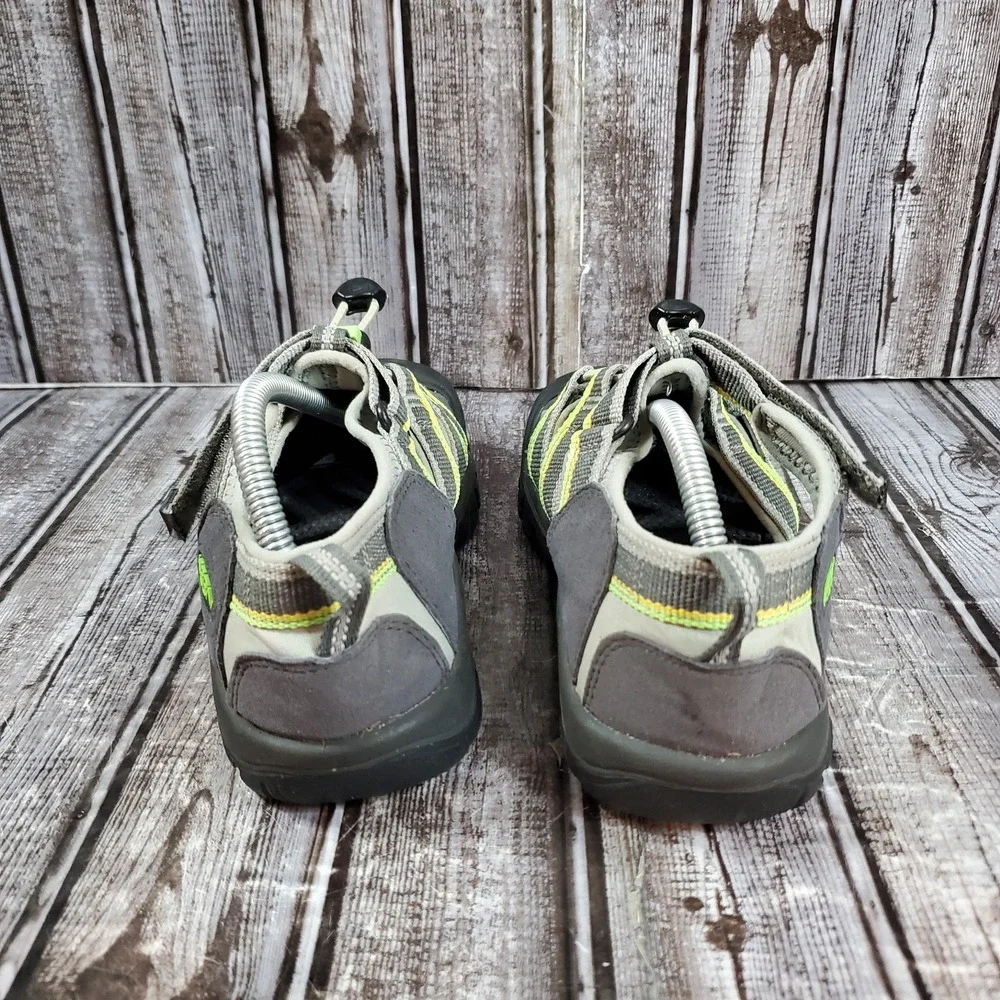 KEEN Youth Newport H2 Waterproof Sandals Gray Green Hiking Shoes 1014266 Size 4